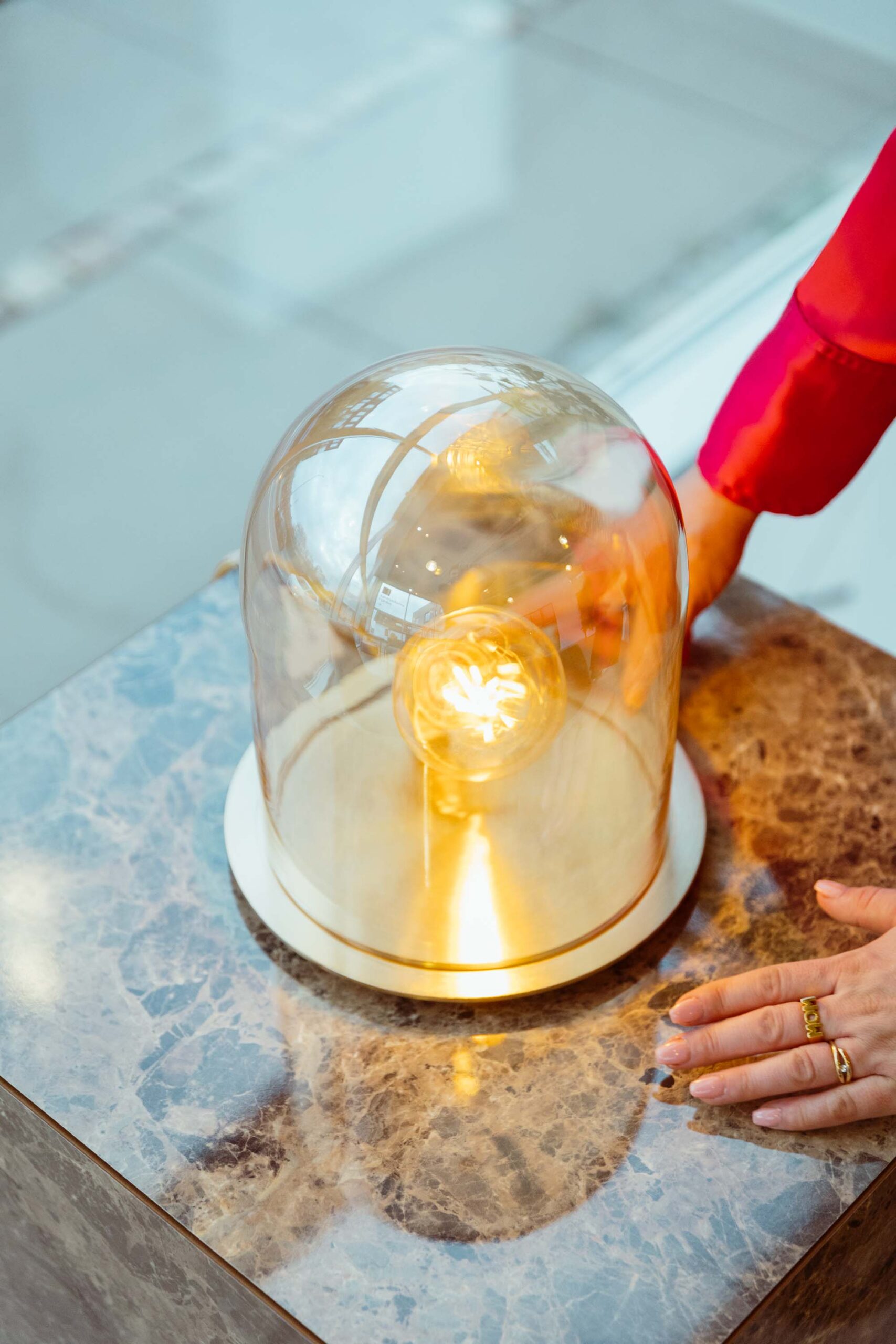 Dekorativ lampe som en del af indretningen